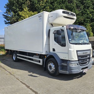 Koelvrachtwagen zowel koeling als diepvries