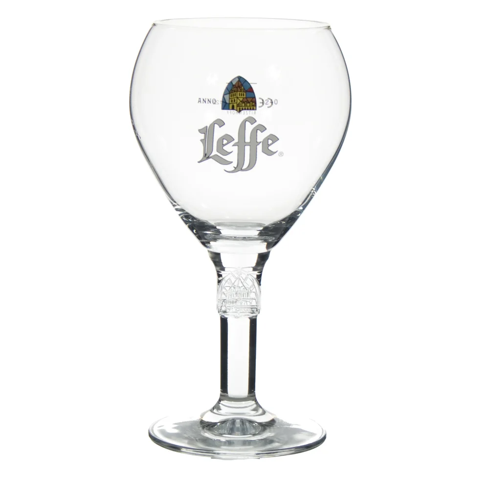 Leffe glazen  16 st /korf 